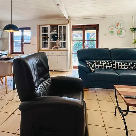 Beautiful In With Kitchen